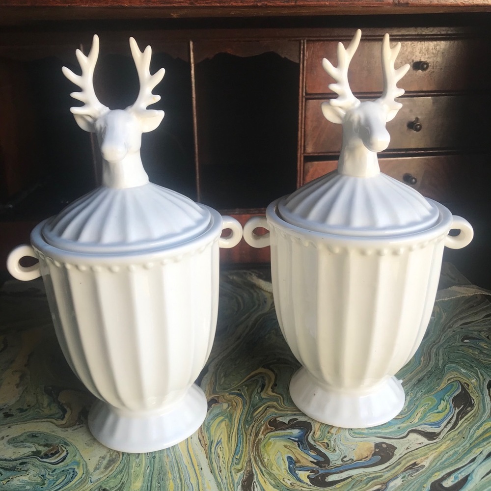 ❗️SOLD ❗️NWT Elk Head Porcelain Pot de Feu Covered